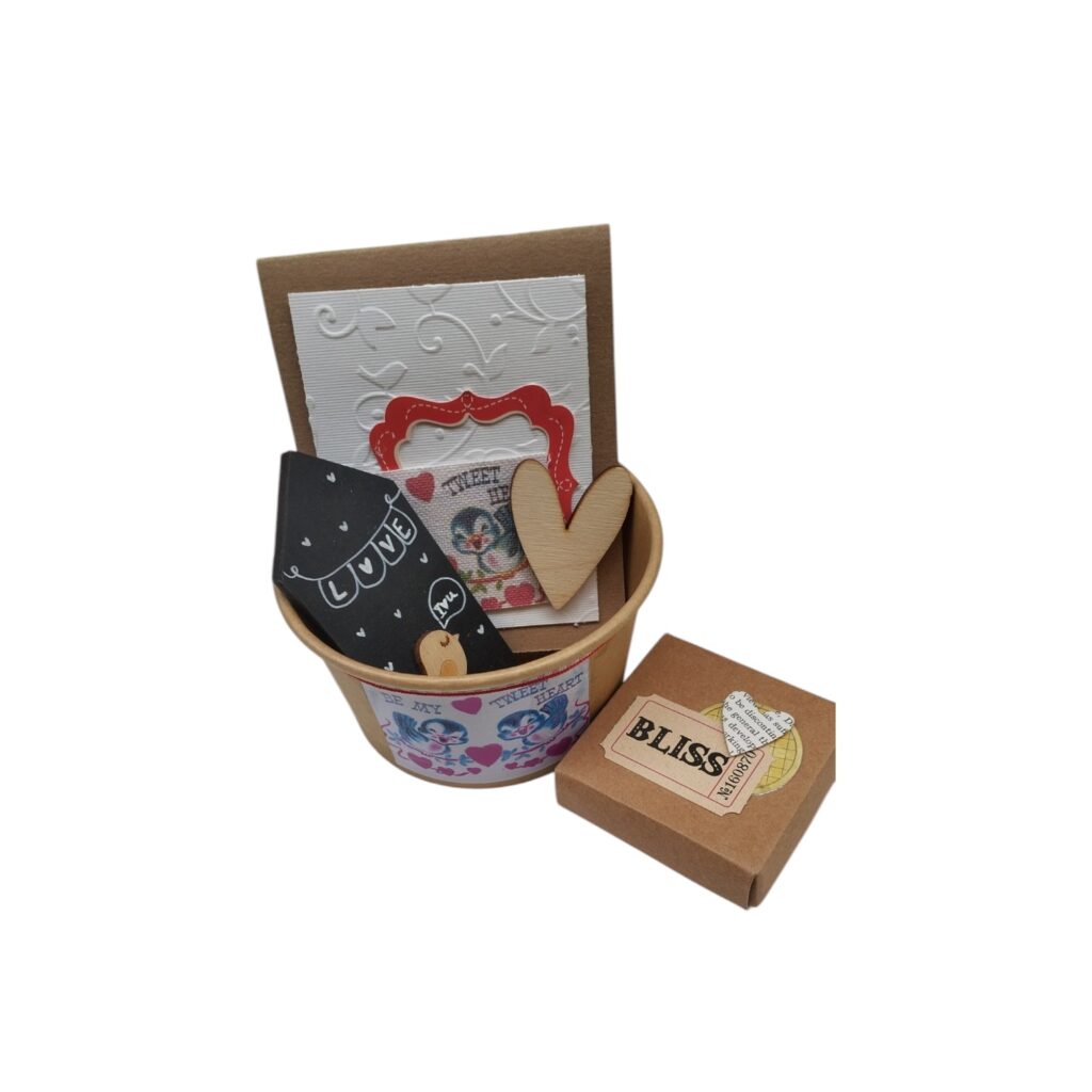 Mini valentine gift box 2